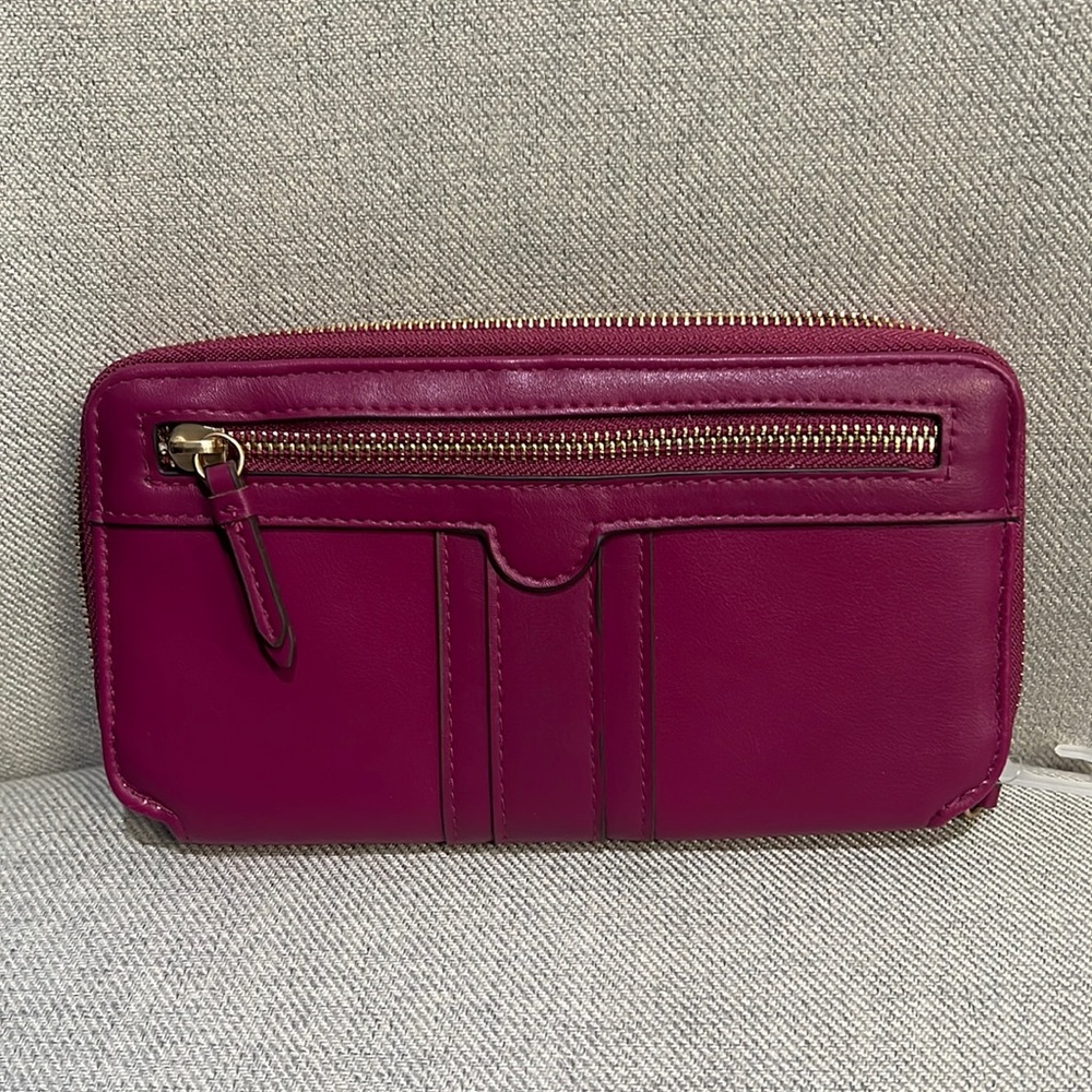 Wallet - Picture 1 of 2